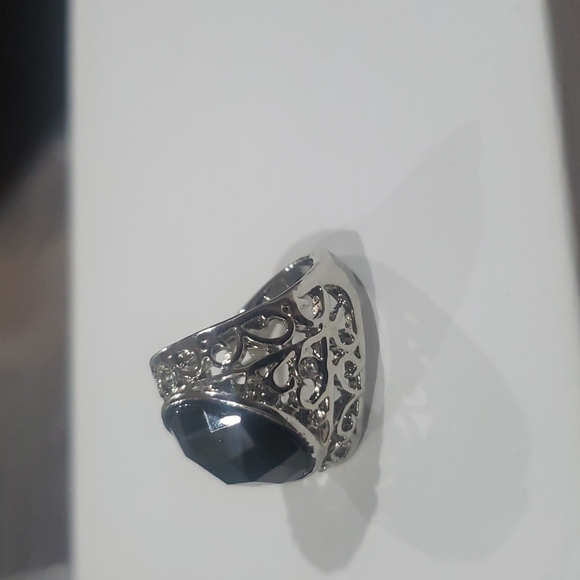 Ring size 6.5 Black - Picture 7 of 9